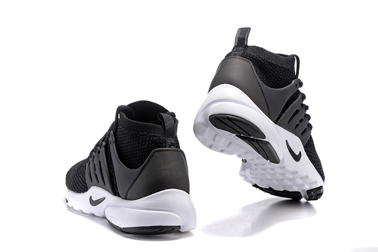 nike air presto noir et blanche